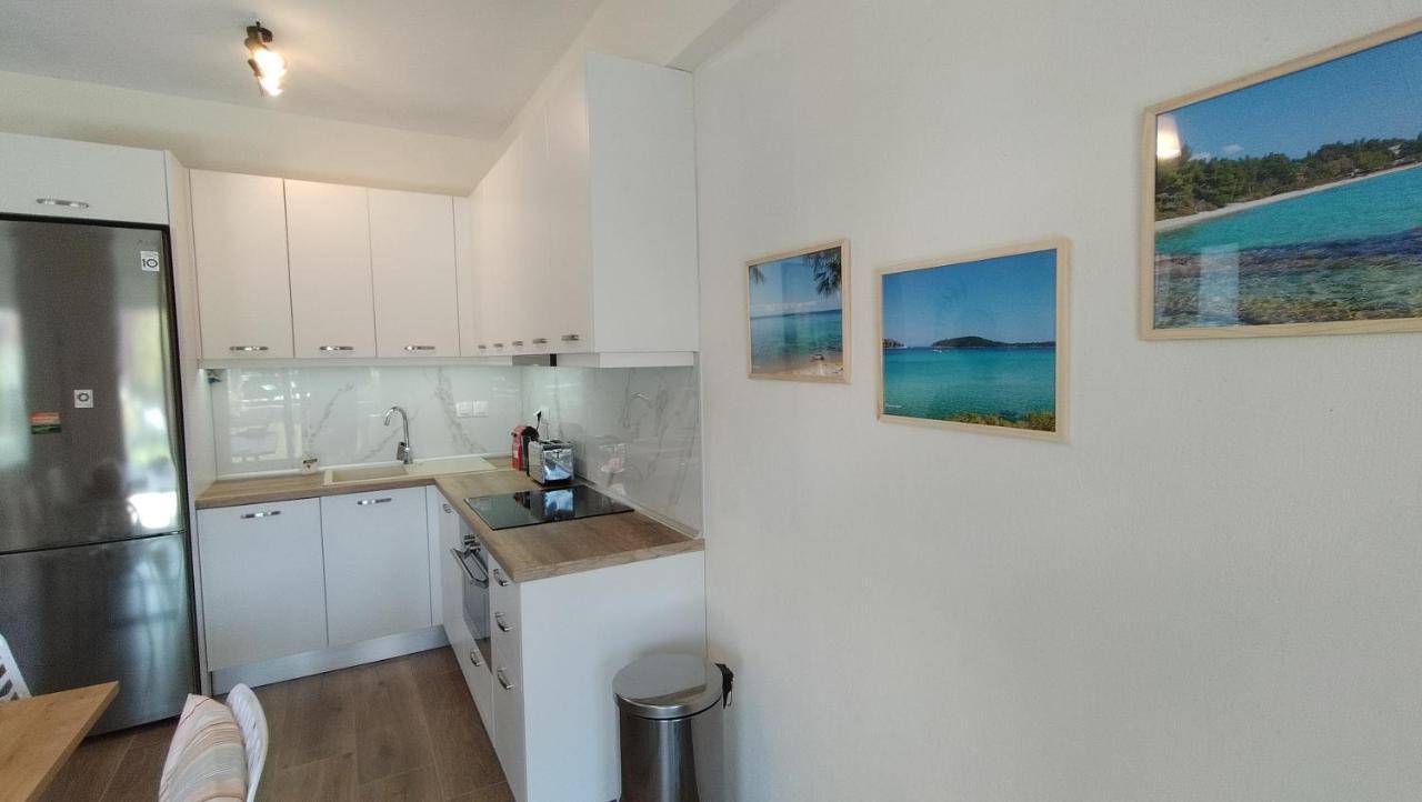 To Helidoni Apartment & Gardens Никити Екстериор снимка