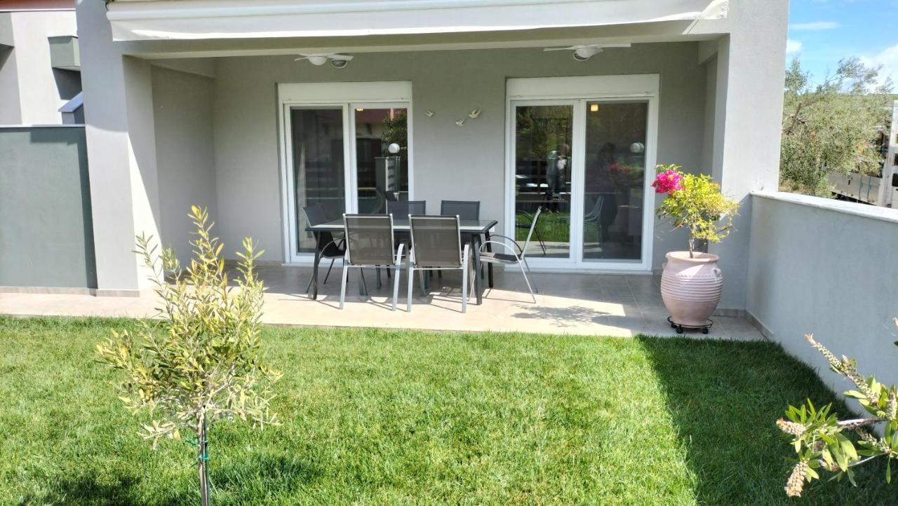 To Helidoni Apartment & Gardens Никити Екстериор снимка